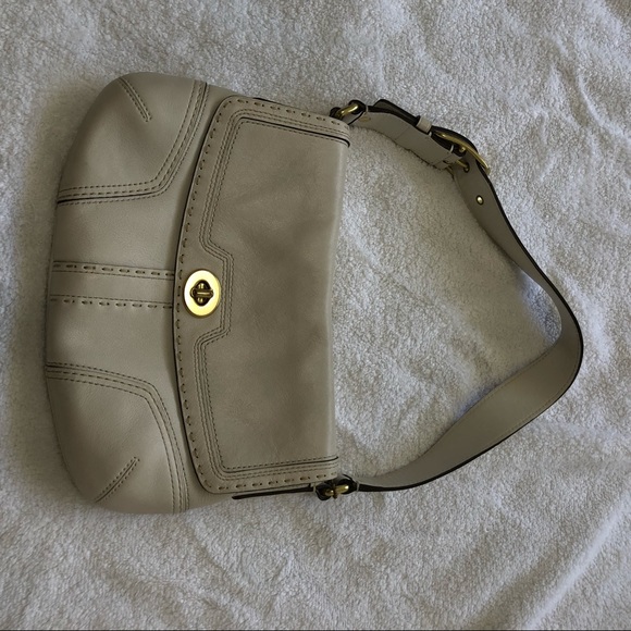 Coach Hampton Small handbag J0793-11542 - Picture 14 of 14